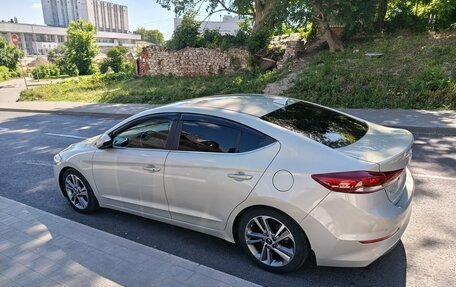 Hyundai Elantra VI рестайлинг, 2018 год, 1 720 000 рублей, 5 фотография
