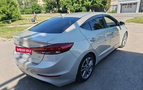 Hyundai Elantra VI рестайлинг, 2018 год, 1 720 000 рублей, 11 фотография
