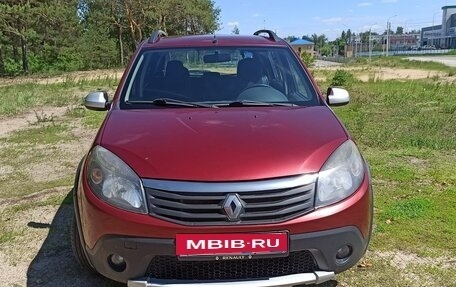 Renault Sandero I, 2014 год, 550 000 рублей, 2 фотография