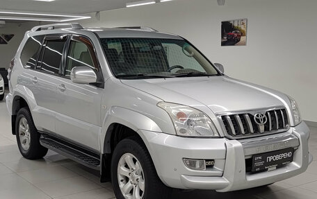 Toyota Land Cruiser Prado 120 рестайлинг, 2003 год, 1 808 000 рублей, 3 фотография