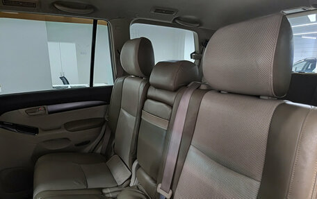 Toyota Land Cruiser Prado 120 рестайлинг, 2003 год, 1 808 000 рублей, 15 фотография