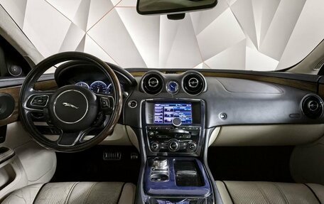 Jaguar XJ IV (X351), 2013 год, 1 925 000 рублей, 13 фотография