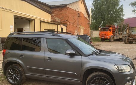 Skoda Yeti I рестайлинг, 2014 год, 900 000 рублей, 1 фотография