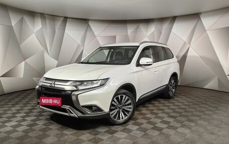 Mitsubishi Outlander III рестайлинг 3, 2021 год, 2 321 000 рублей, 1 фотография