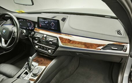 BMW 5 серия, 2020 год, 4 899 000 рублей, 15 фотография
