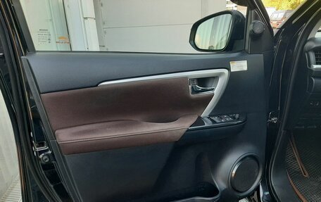 Toyota Fortuner II, 2017 год, 2 820 000 рублей, 7 фотография