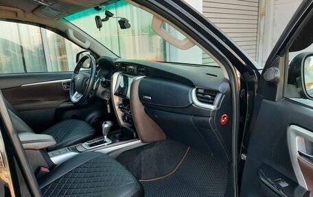 Toyota Fortuner II, 2017 год, 2 820 000 рублей, 14 фотография