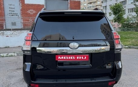 Toyota Land Cruiser Prado 150 рестайлинг 2, 2017 год, 4 313 013 рублей, 3 фотография