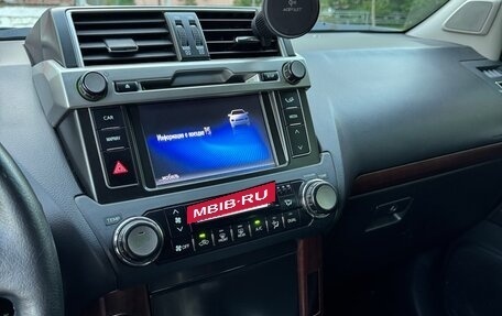 Toyota Land Cruiser Prado 150 рестайлинг 2, 2017 год, 4 313 013 рублей, 7 фотография