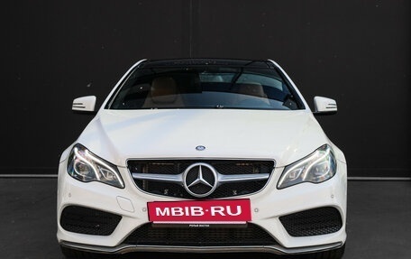 Mercedes-Benz E-Класс, 2016 год, 2 350 000 рублей, 2 фотография