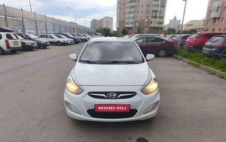 Hyundai Solaris II рестайлинг, 2011 год, 550 000 рублей, 1 фотография