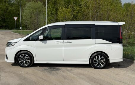 Honda Stepwgn IV, 2020 год, 2 600 000 рублей, 4 фотография