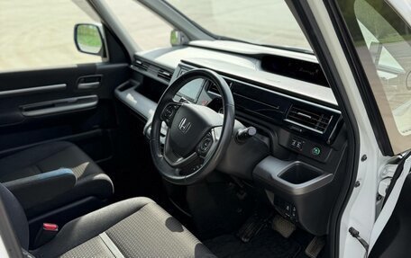 Honda Stepwgn IV, 2020 год, 2 600 000 рублей, 12 фотография