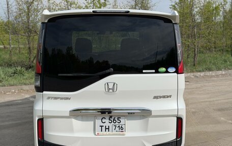 Honda Stepwgn IV, 2020 год, 2 600 000 рублей, 7 фотография