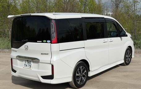 Honda Stepwgn IV, 2020 год, 2 600 000 рублей, 13 фотография