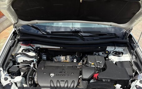 Mitsubishi Outlander III рестайлинг 3, 2022 год, 2 750 000 рублей, 11 фотография