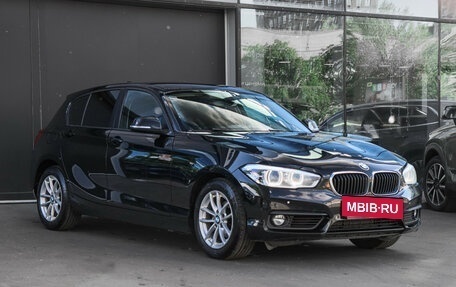 BMW 1 серия, 2018 год, 1 850 000 рублей, 3 фотография