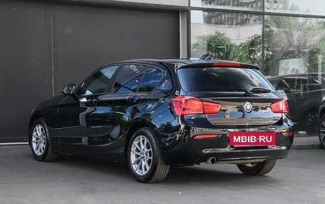 BMW 1 серия, 2018 год, 1 850 000 рублей, 7 фотография