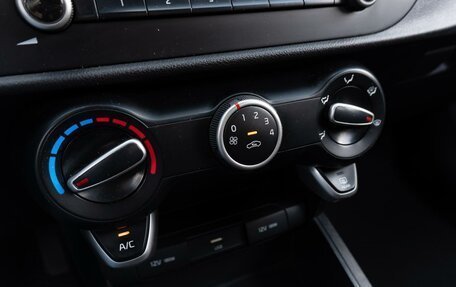 KIA Rio IV, 2020 год, 1 489 000 рублей, 17 фотография