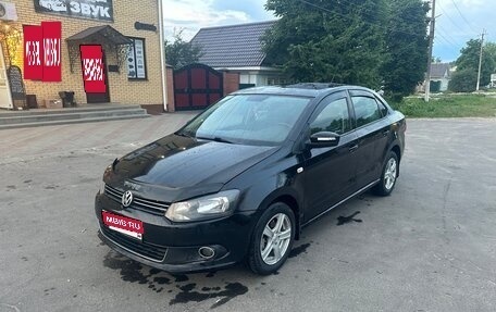 Volkswagen Polo VI (EU Market), 2011 год, 560 000 рублей, 2 фотография