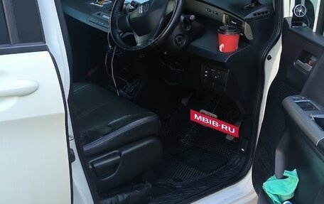 Honda Freed I, 2011 год, 1 070 000 рублей, 16 фотография