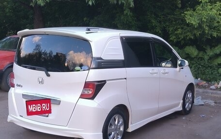 Honda Freed I, 2011 год, 1 070 000 рублей, 13 фотография