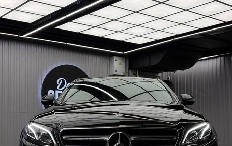 Mercedes-Benz E-Класс, 2019 год, 4 450 000 рублей, 7 фотография