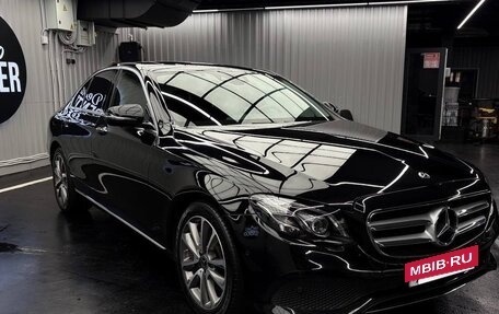 Mercedes-Benz E-Класс, 2019 год, 4 450 000 рублей, 3 фотография