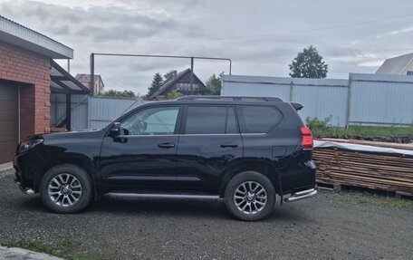 Toyota Land Cruiser Prado 150 рестайлинг 2, 2018 год, 5 900 000 рублей, 2 фотография