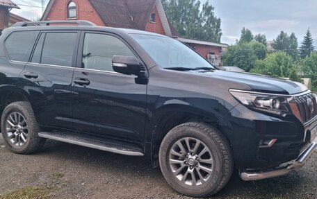 Toyota Land Cruiser Prado 150 рестайлинг 2, 2018 год, 5 900 000 рублей, 16 фотография