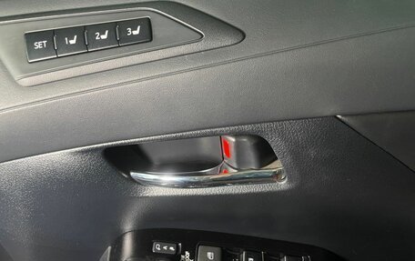 Toyota Alphard III, 2018 год, 5 999 000 рублей, 16 фотография