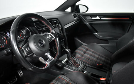 Volkswagen Golf GTI VII, 2015 год, 2 150 000 рублей, 10 фотография