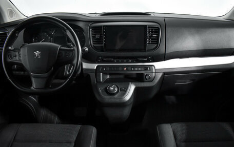 Peugeot Traveller I, 2021 год, 3 197 987 рублей, 16 фотография