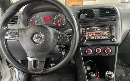 Volkswagen Polo VI (EU Market), 2012 год, 375 000 рублей, 5 фотография