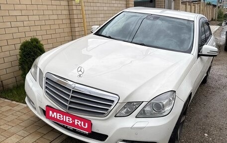 Mercedes-Benz E-Класс, 2010 год, 1 199 000 рублей, 3 фотография