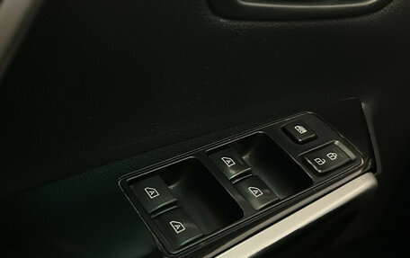 Mitsubishi Montero Sport, 2023 год, 4 250 000 рублей, 22 фотография
