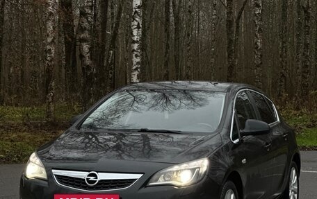 Opel Astra J, 2011 год, 700 000 рублей, 4 фотография