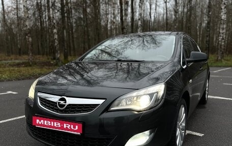 Opel Astra J, 2011 год, 700 000 рублей, 3 фотография