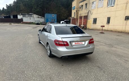 Mercedes-Benz E-Класс, 2010 год, 1 800 000 рублей, 3 фотография