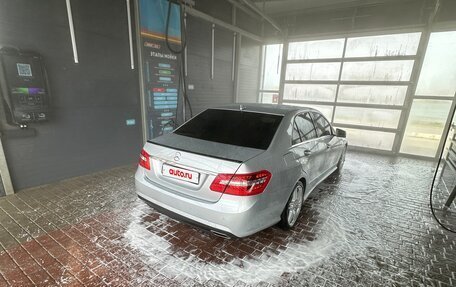 Mercedes-Benz E-Класс, 2010 год, 1 800 000 рублей, 4 фотография