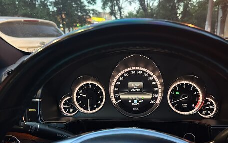 Mercedes-Benz E-Класс, 2010 год, 1 800 000 рублей, 9 фотография