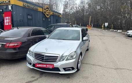 Mercedes-Benz E-Класс, 2010 год, 1 800 000 рублей, 2 фотография