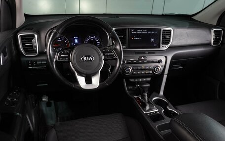 KIA Sportage IV рестайлинг, 2022 год, 2 599 000 рублей, 6 фотография