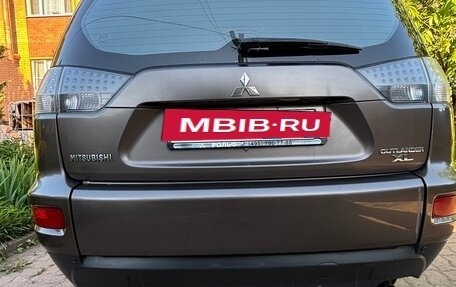 Mitsubishi Outlander III рестайлинг 3, 2011 год, 900 000 рублей, 5 фотография