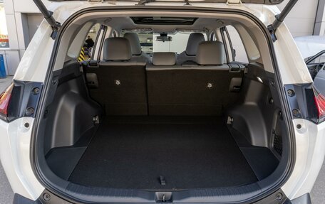 Toyota RAV4, 2026 год, 4 389 000 рублей, 28 фотография