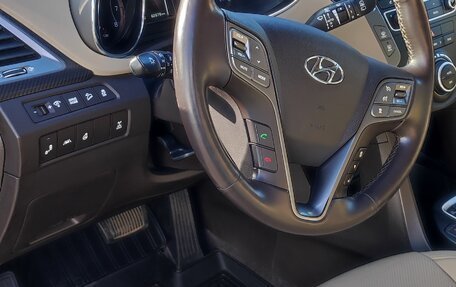 Hyundai Santa Fe III рестайлинг, 2018 год, 2 999 999 рублей, 18 фотография