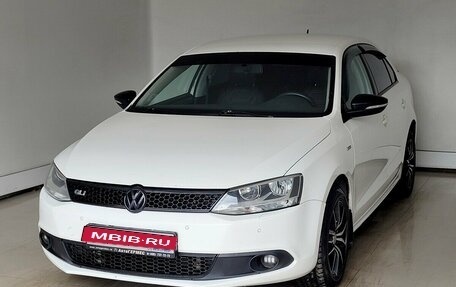 Volkswagen Jetta VI, 2013 год, 750 000 рублей, 1 фотография