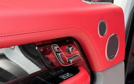 Land Rover Range Rover IV рестайлинг, 2018 год, 7 600 000 рублей, 14 фотография