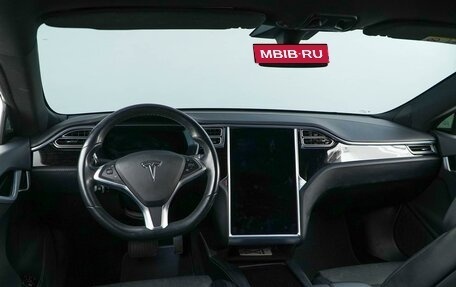 Tesla Model S I, 2018 год, 3 176 016 рублей, 6 фотография