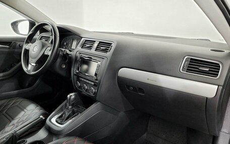 Volkswagen Jetta VI, 2013 год, 750 000 рублей, 11 фотография